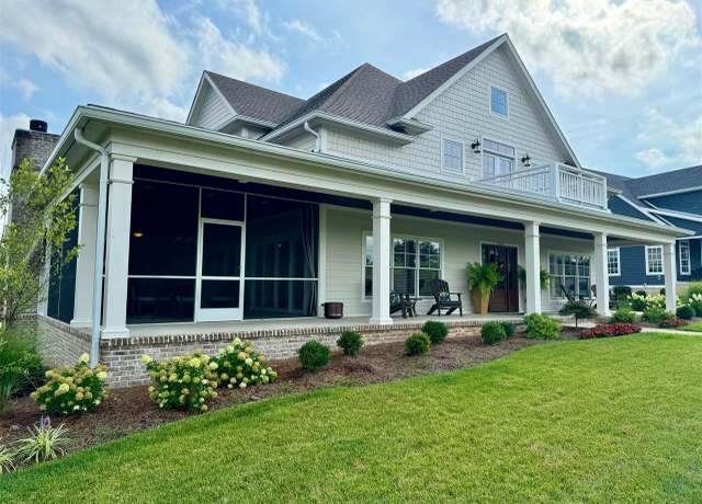 Property at 795 Keystone Dr, Bowling Green, KY 42103, 4 beds, 3.5 baths