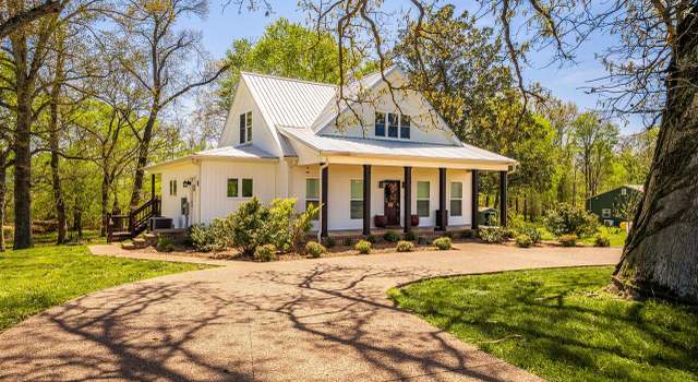 Photo of 549 Sam Mason Rd, Adairville, KY 42202