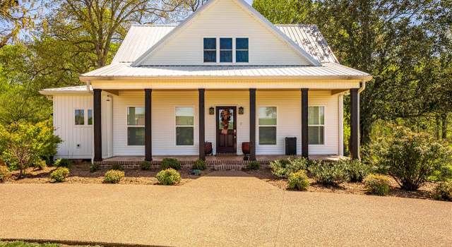 Photo of 549 Sam Mason Rd, Adairville, KY 42202
