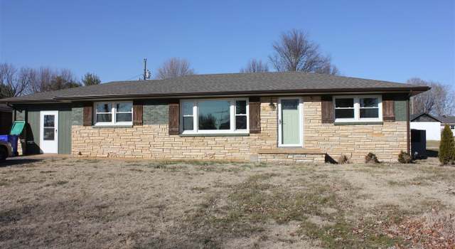Photo of 416 Sampson Ave, Adairville, KY 42202