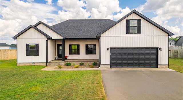 Photo of 111 Planters Way, Auburn, KY 42206