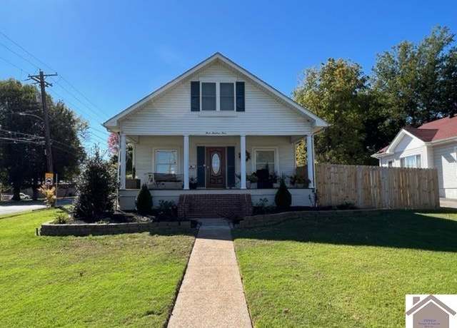 Property at 303 Maple Ave, Princeton, KY 42445, 4 beds, 2 baths