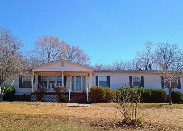 Property at 761 Reed Rd, Benton, KY 42025, 3 beds, 2 baths
