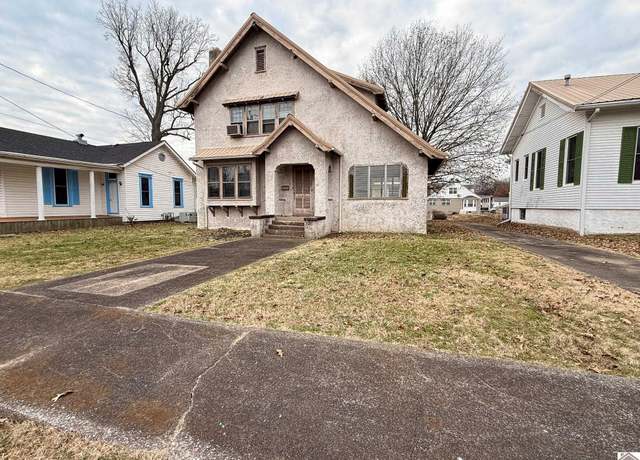 Property at 204 Park St, Fulton, KY 42041, 3 beds, 2 baths