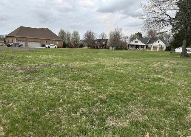 Property at 101 Crossfield Dr, Murray, KY 42071