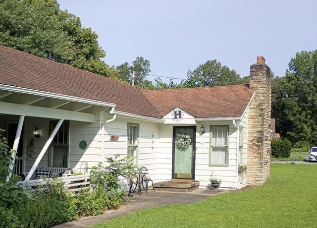 Property at 6633 Benton Rd, Paducah, KY 42003, 4 beds, 2 baths