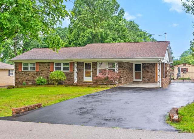 Property at 3311 Southgate Dr, Hopkinsville, KY 42240, 3 beds, 2 baths