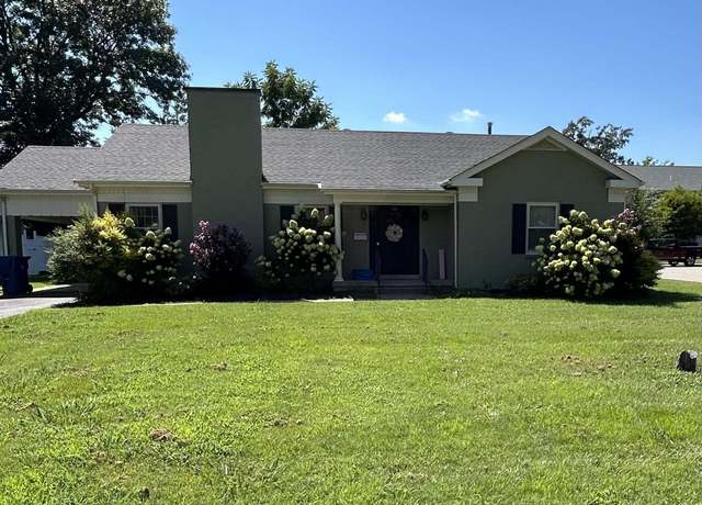 Property at 200 Woodlawn Ave, Murray, KY 42071, 3 beds, 2 baths