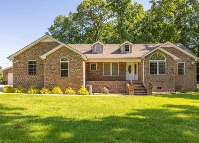 Property at 54 Grove Ln, Murray, KY 42071, 3 beds, 2.5 baths