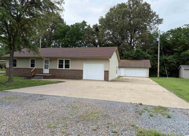 Property at 303 Union Cir, Mayfield, KY 42066, 3 beds, 1 bath