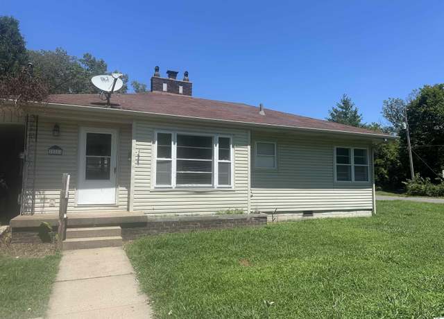 Property at 828 S 21 St, Paducah, KY 42003, 3 beds, 1 bath