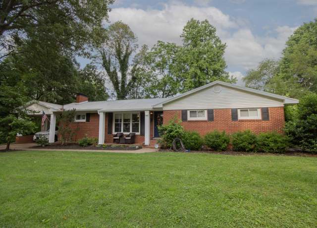 Property at 214 Lincoln Dr, Mayfield, KY 42066, 3 beds, 1.5 baths
