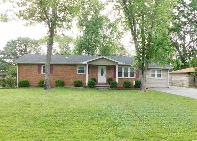 Property at 2025 Champ Dr, Paducah, KY 42003, 4 beds, 3 baths