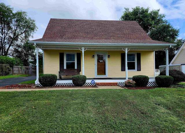 Property at 220 Creekview Dr, Hopkinsville, KY 42240, 3 beds, 2 baths