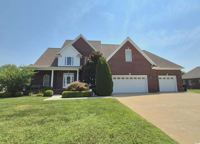 Property at 1800 Pear Tree Ln, Paducah, KY 42001, 5 beds, 4 baths