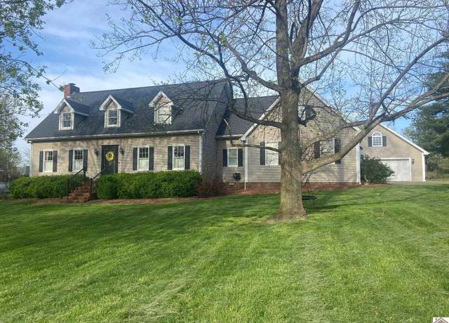 Property at 130 Rosemont Dr, Paducah, KY 42001, 5 beds, 3.5 baths