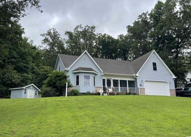 Property at 448 Bayshore Dr, Cadiz, KY 42211, 4 beds, 2.5 baths