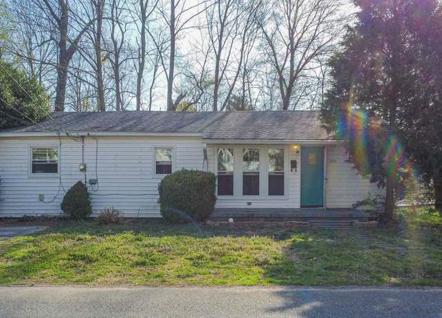 Property at 1210 South 8th St, Mayfield, KY 42066, 2 beds, 1 bath