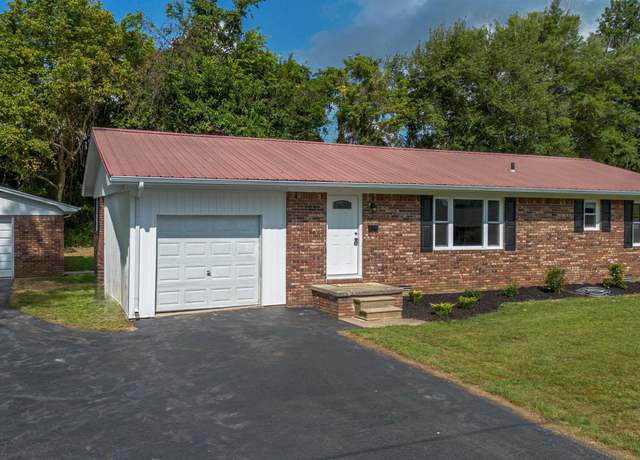 Property at 1712 Sycamore St, Benton, KY 42025, 3 beds, 2 baths