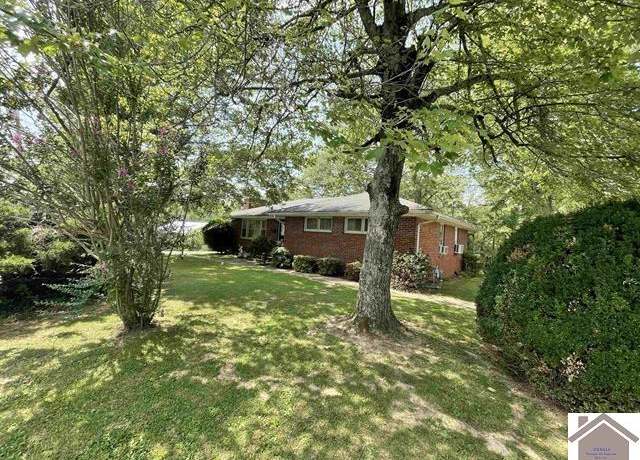 Property at 237 Center St, Princeton, KY 42445, 3 beds, 1 bath