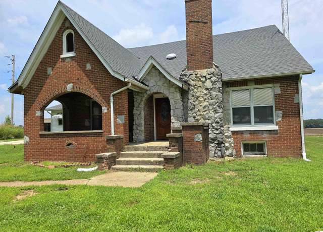 Property at 3690 E Highway 94, Sedalia, KY 42079, 4 beds, 2 baths