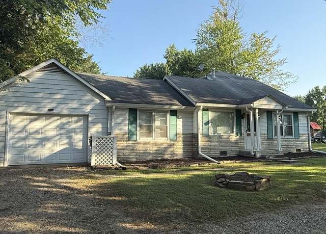 Property at 4435 Clinton Rd, Paducah, KY 42001, 4 beds, 1 bath