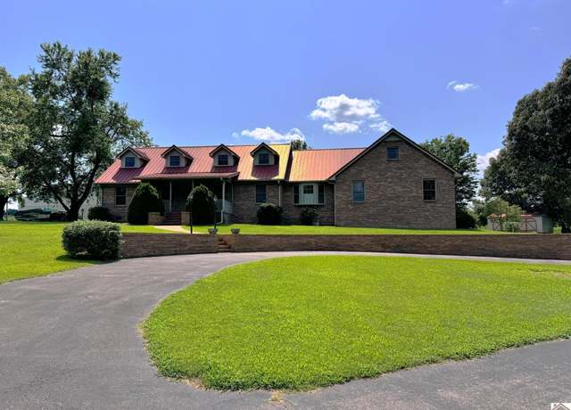 Property at 77 Flint Rd, Murray, KY 42071, 4 beds, 3 baths