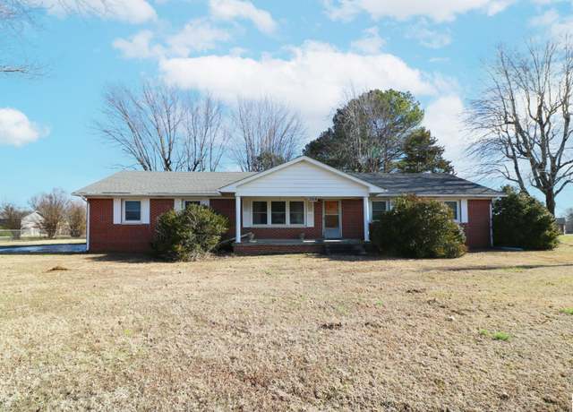 Property at 3510 Olivet Church Rd, Paducah, KY 42001, 3 beds, 2 baths