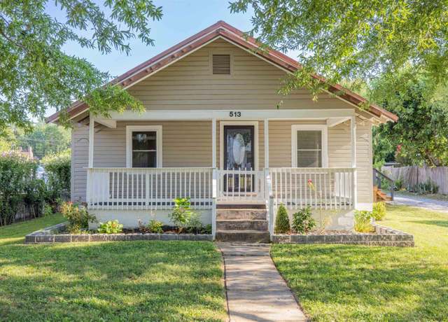 Property at 513 W Lockridge St, Mayfield, KY 42066, 3 beds, 2 baths