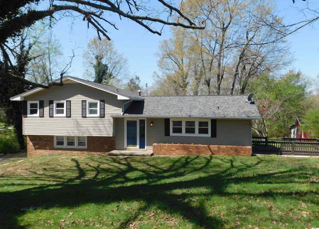 Property at 723 Cecile Dr, Princeton, KY 42445, 3 beds, 1.5 baths