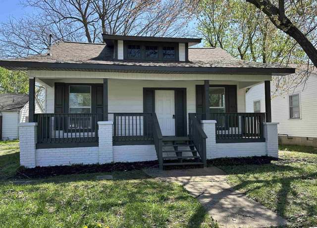 Property at 2912 Mayfield Rd, Paducah, KY 42003, 2 beds, 1.5 baths