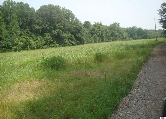 Property at 100 Howdy Doody Dr, Cadiz, KY 42211