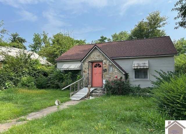 Property at 305 Wright St, Mayfield, KY 42066, 3 beds, 1 bath