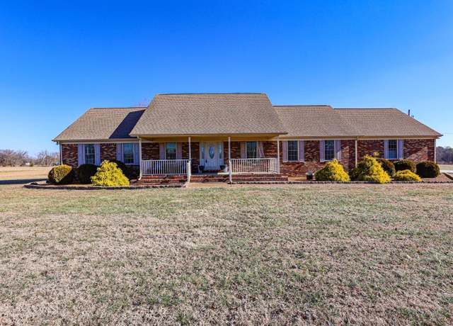 Property at 6535 E US Hwy 68, Benton, KY 42025, 4 beds, 3 baths