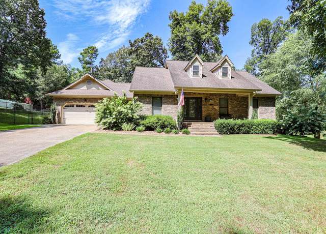 Property at 4445 Old Hwy 45 South, Paducah, KY 42003, 4 beds, 2.5 baths