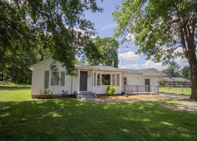 Property at 2616 Clarkline Rd, Paducah, KY 42003, 3 beds, 1 bath