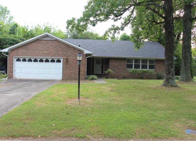 Property at 127 Audubon Dr, Paducah, KY 42001, 3 beds, 2 baths