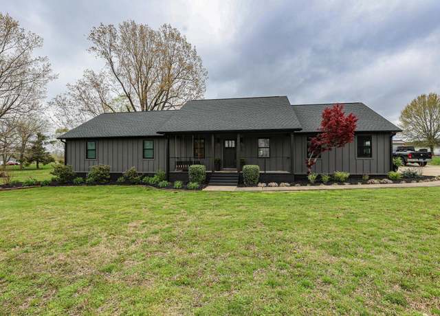 Property at 100 Carriage Ln, Benton, KY 42025, 3 beds, 2 baths