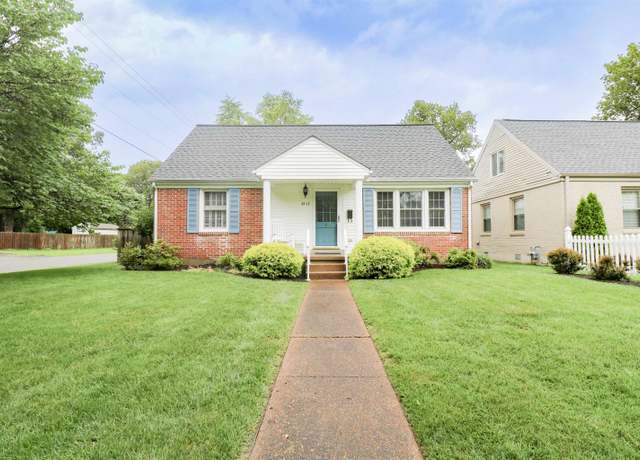 Property at 2567 Clay St, Paducah, KY 42001, 4 beds, 2 baths
