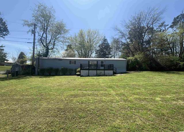Property at 2205 Topeka Ave, Paducah, KY 42001, 2 beds, 2 baths