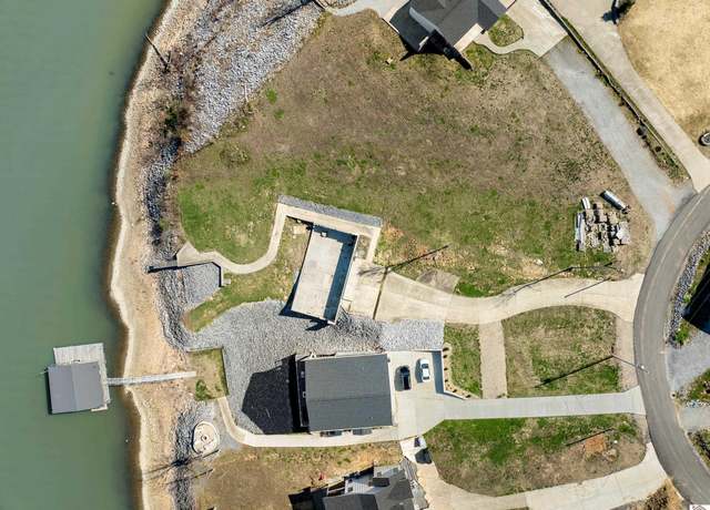 Property at 583 Sherwood Dr, Gilbertsville, KY 42029