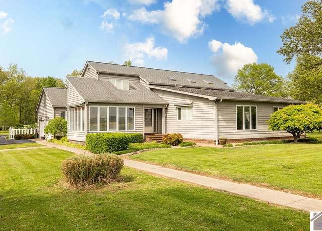 Property at 6060 State Route 94 W, Murray, KY 42071, 4 beds, 3 baths