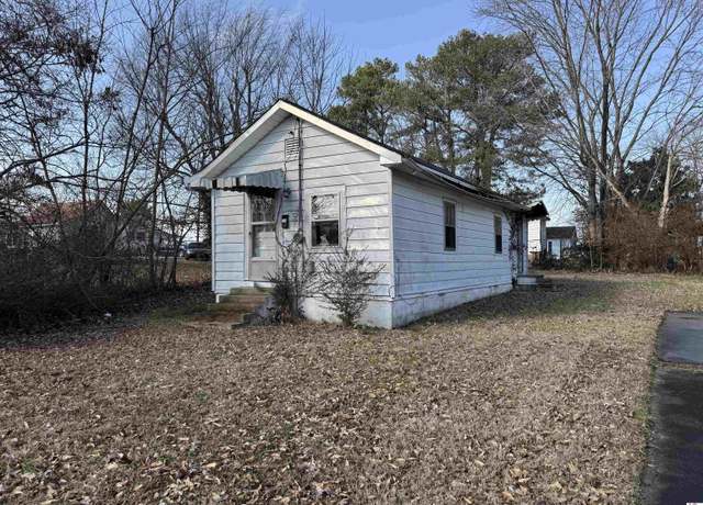 Property at 949/951/953 Dowdy St, Mayfield, KY 42066, 2 beds, 1 bath