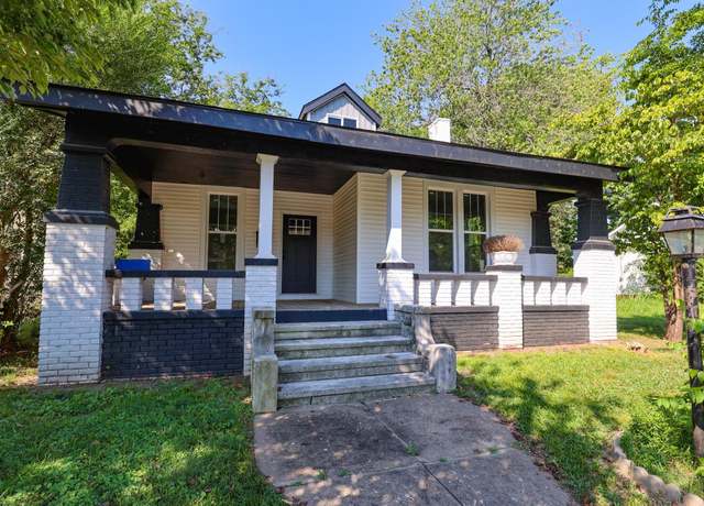 Property at 423 S 19th St, Paducah, KY 42003, 3 beds, 2 baths
