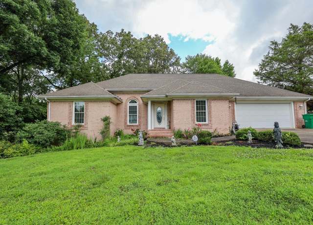 Property at 245 Valiant Dr, Paducah, KY 42001, 4 beds, 2 baths