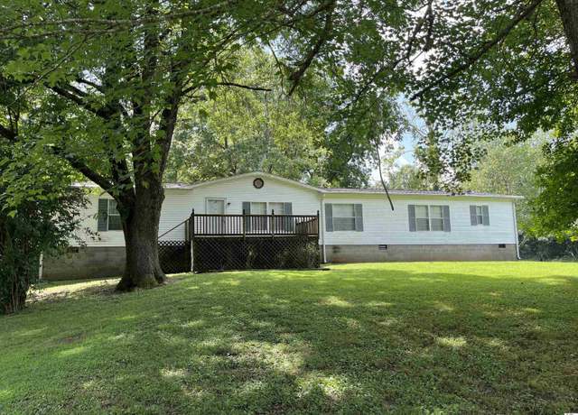 Property at 3135 Coleman Cut Rd, Paducah, KY 42001, 4 beds, 2.5 baths