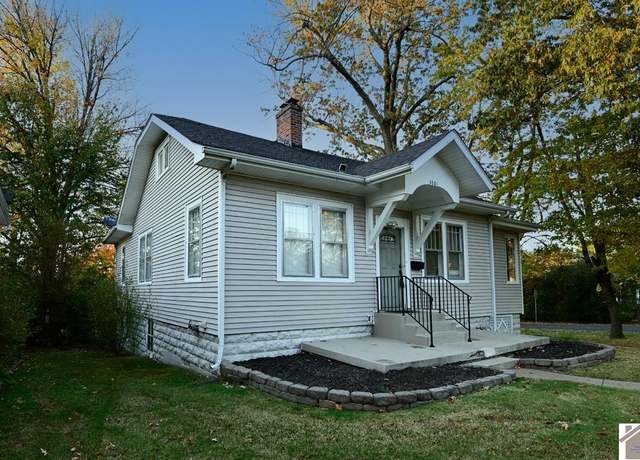 Property at 3601 Central Ave, Paducah, KY 42001, 2 beds, 2 baths