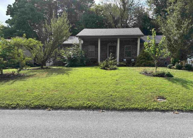 Property at 211 Terrace Dr, Mayfield, KY 42066, 3 beds, 2 baths