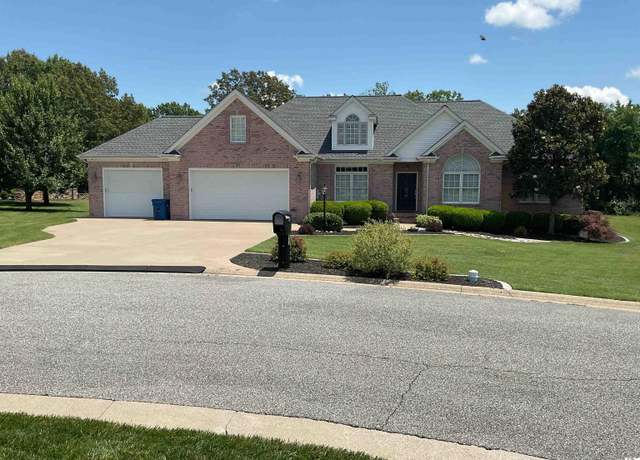 Property at 110 Peppers Mill Dr, Paducah, KY 42001, 4 beds, 2.5 baths