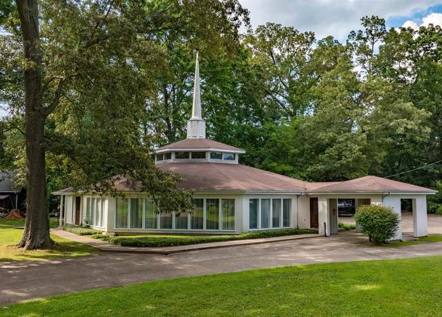 Property at 1634 Main St, Murray, KY 42071, 2 beds, 1.5 baths
